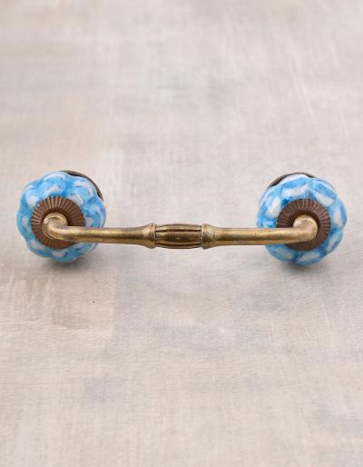 Turquoise and White Color Design Pull